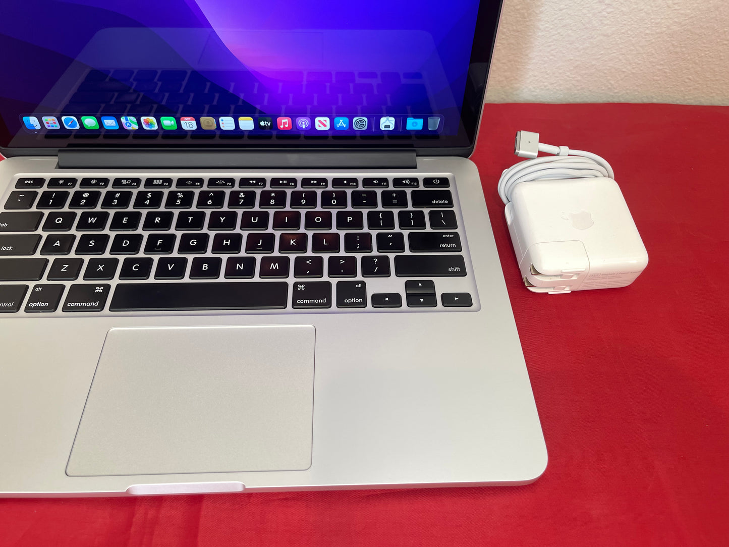 MacBook Pro 13” (8GB, 256SSD) 🔥NEAR MINT🔥90 DAYS WARRANTY🔥