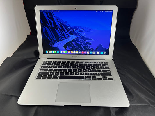 Apple MacBook Air (13-Inch)