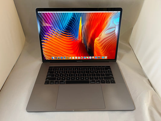 Apple MacBook Pro (15-inch, i7, 16GB, 256GB)