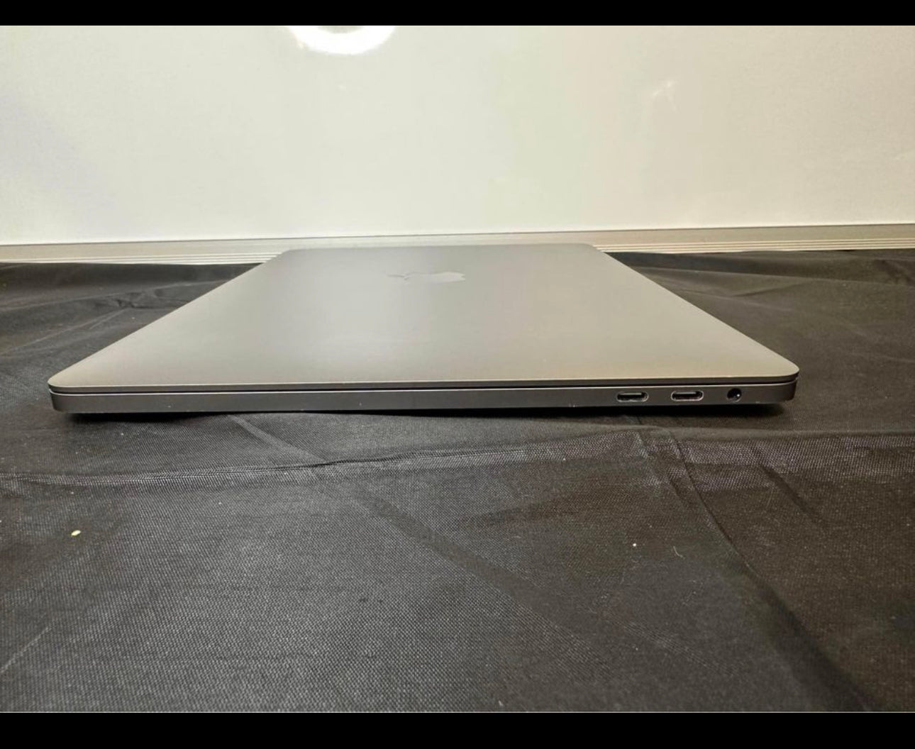Apple MacBook Pro (i7, 16GB, 512GB)