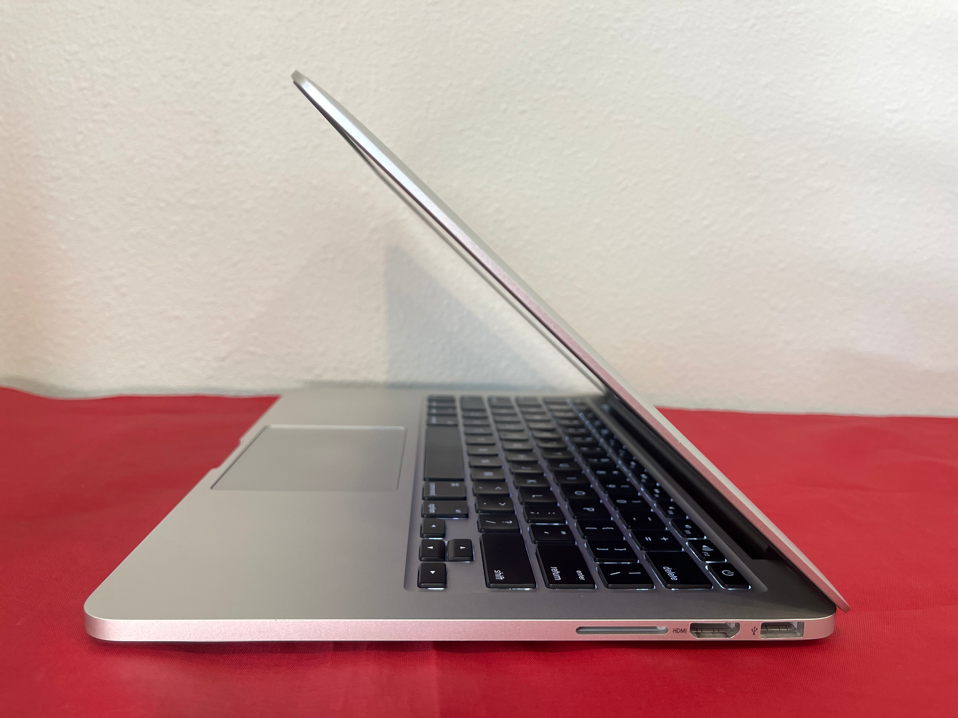 MacBook Pro 13” (8GB, 256SSD) 🔥NEAR MINT🔥90 DAYS WARRANTY🔥